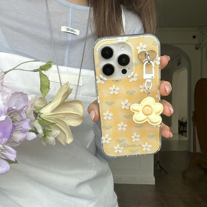 Yellow Daisy Charm iPhone Case – Cute Floral Protective Cover for Girls