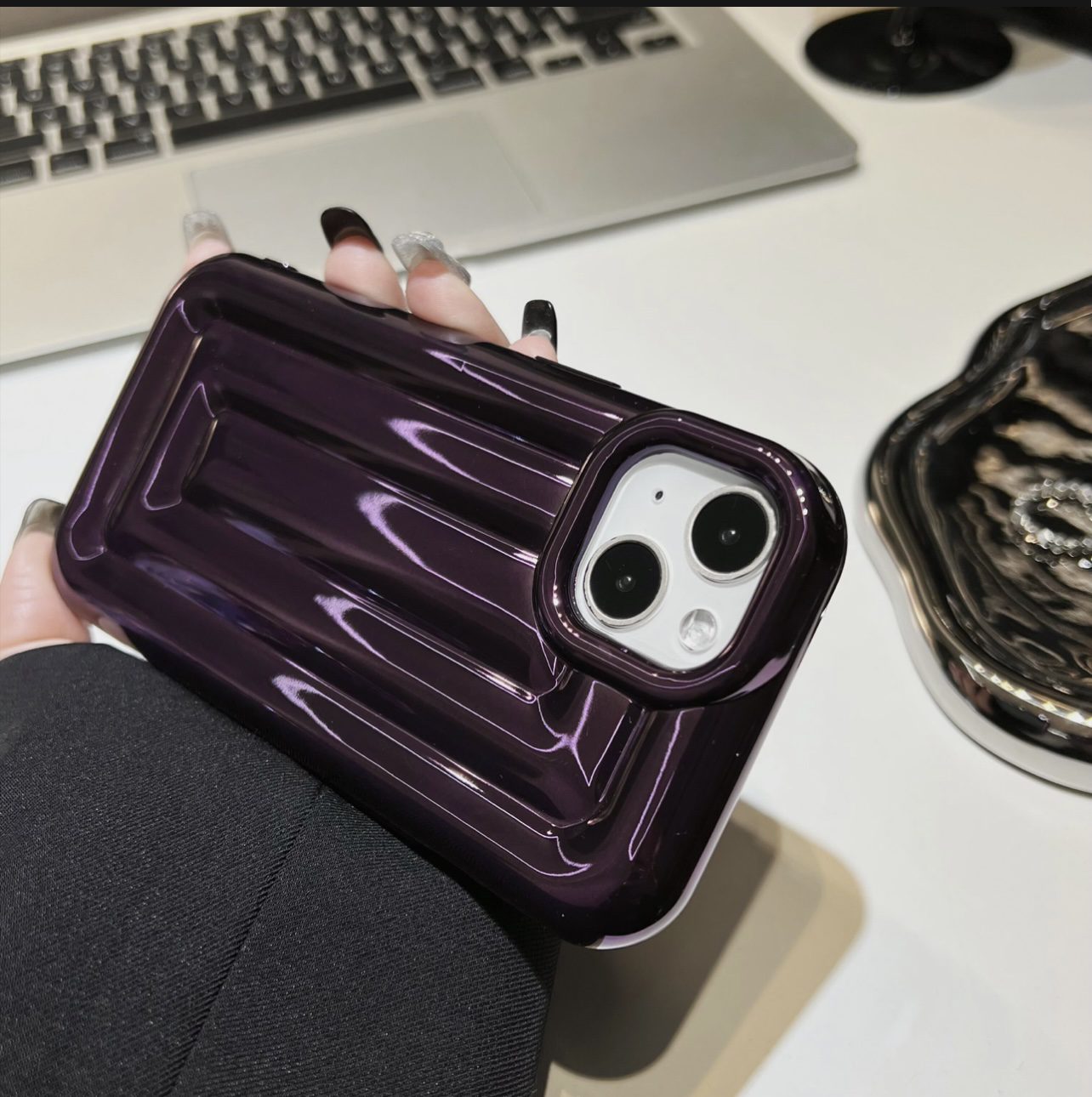 Iphone Cromatic Shade With Puffer