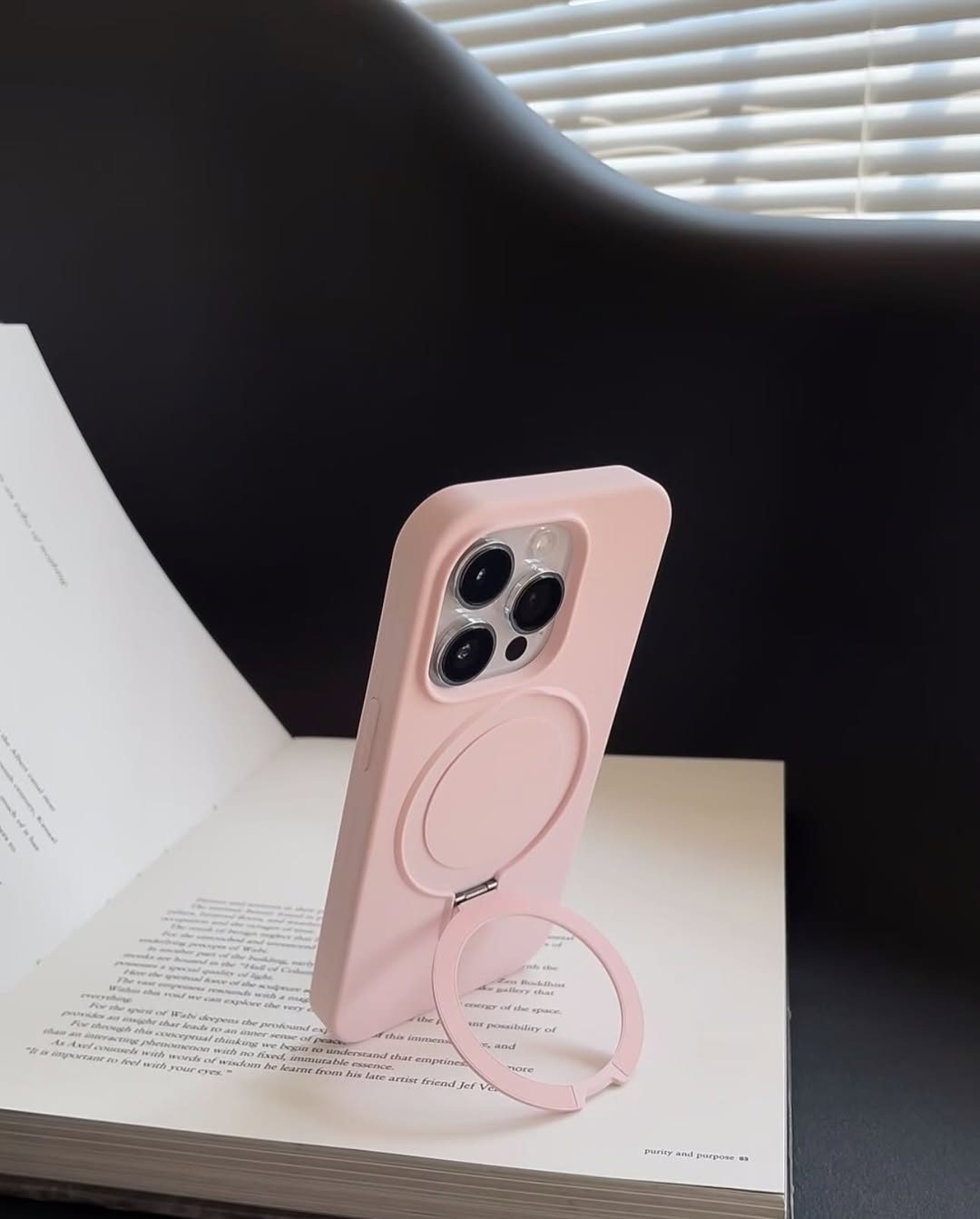 Lite Pink Kickstand magsafe Case
