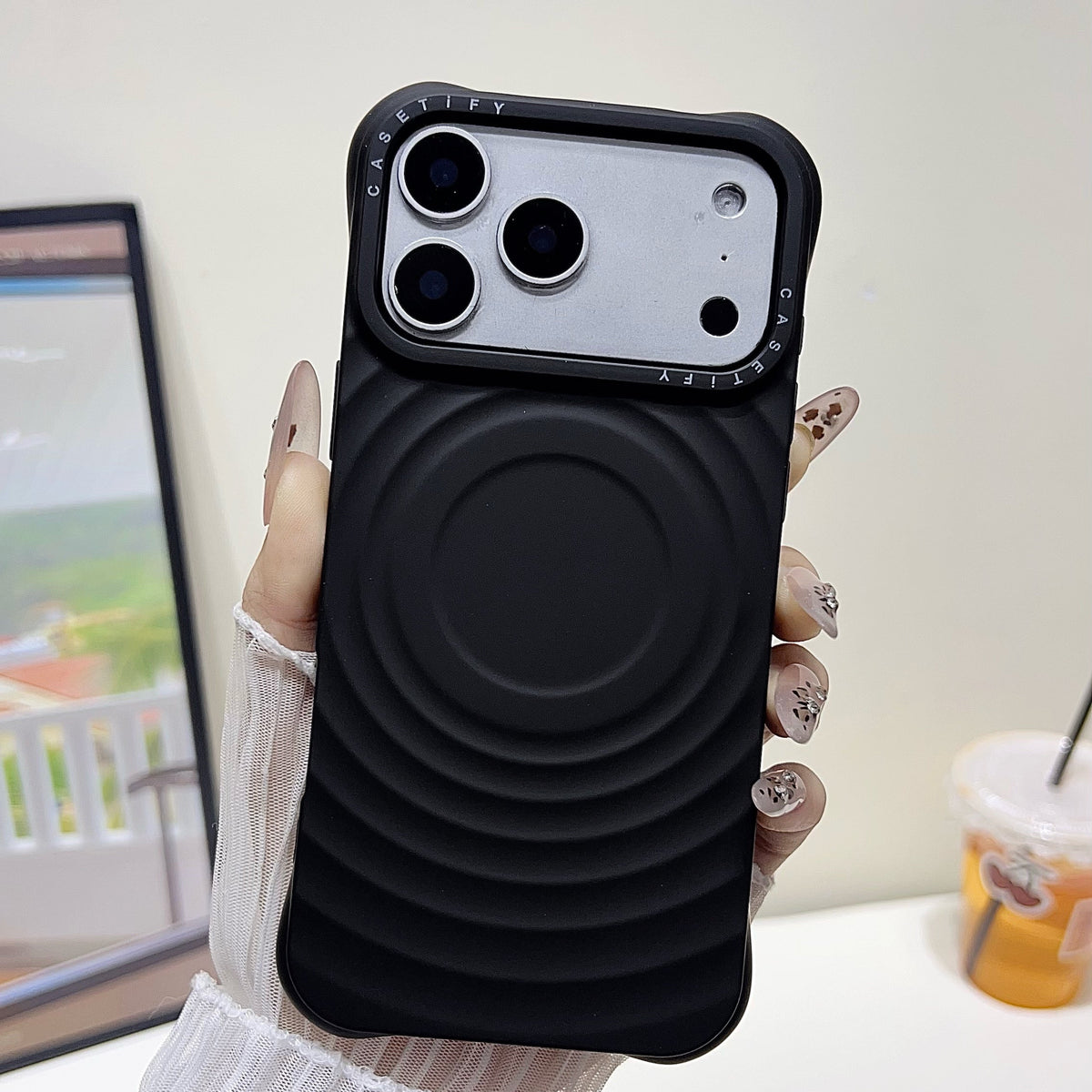 Wave Pattern MagSafe iPhone Case – Chic Minimal Design with Camera Protection