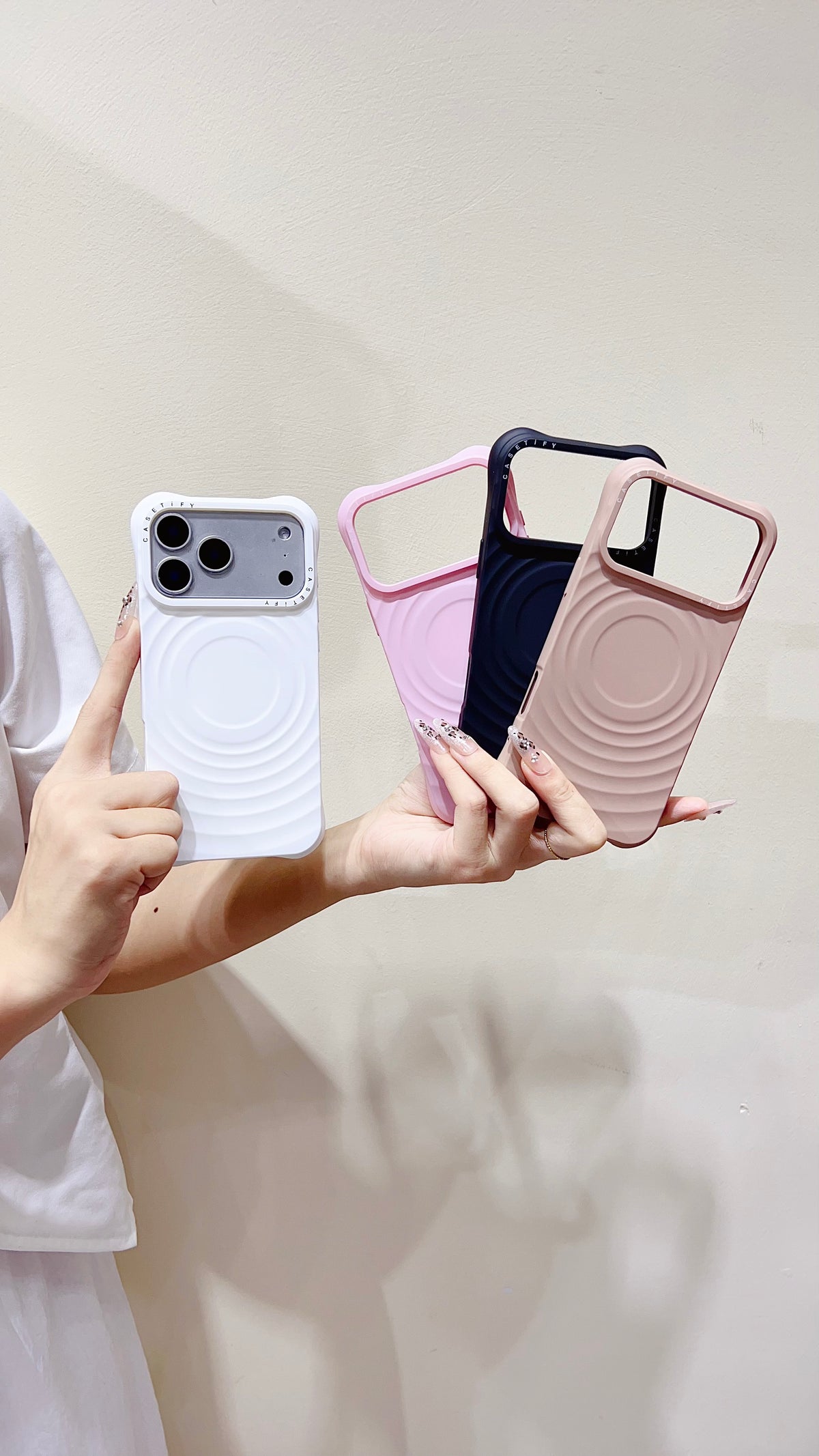 Wave Pattern MagSafe iPhone Case – Chic Minimal Design with Camera Protection