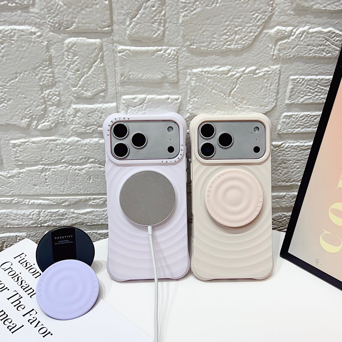 Ripple Texture iPhone Case with Built-In Grip Stand – with MagSafe and Hand Grip