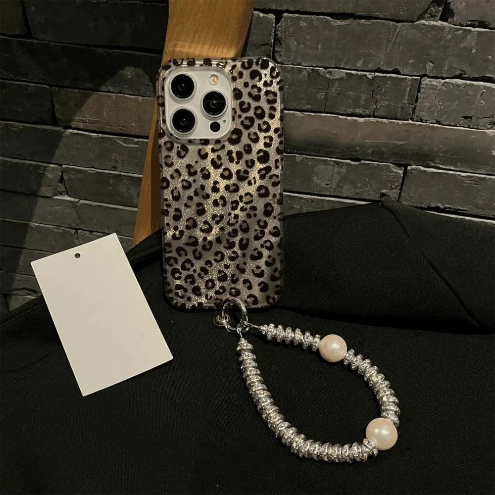 Wild Chic Leopard Case with Pendant Charm