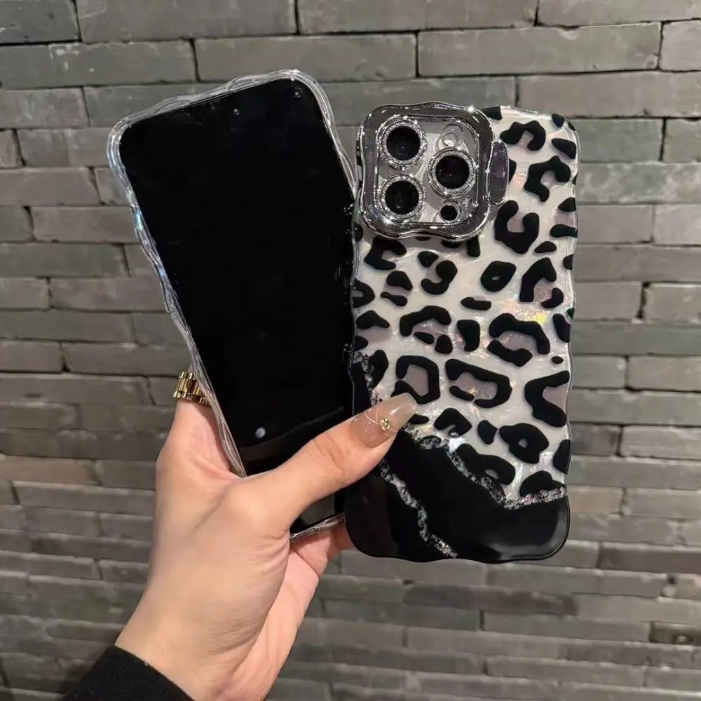 Luxe Leopard Glow Case with Charm and Phone Stand