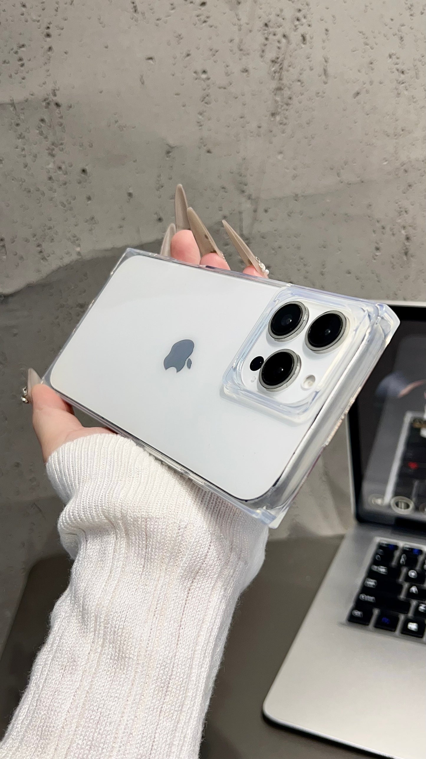 Transparent Clear Phone Case – Slim, Protective & Minimal Design