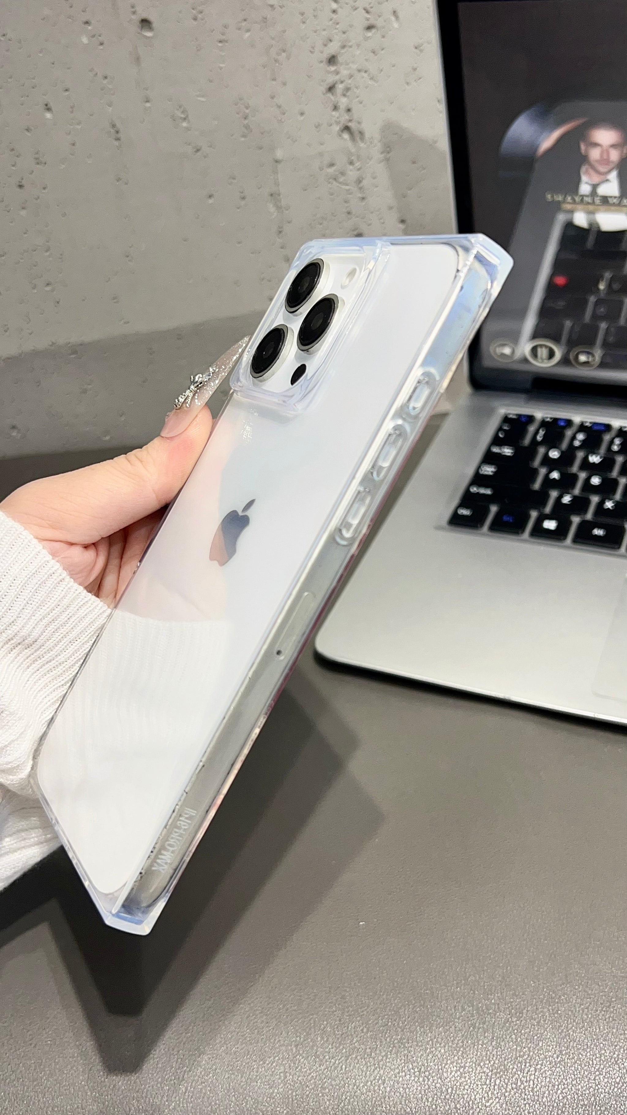 Transparent Clear Phone Case – Slim, Protective & Minimal Design