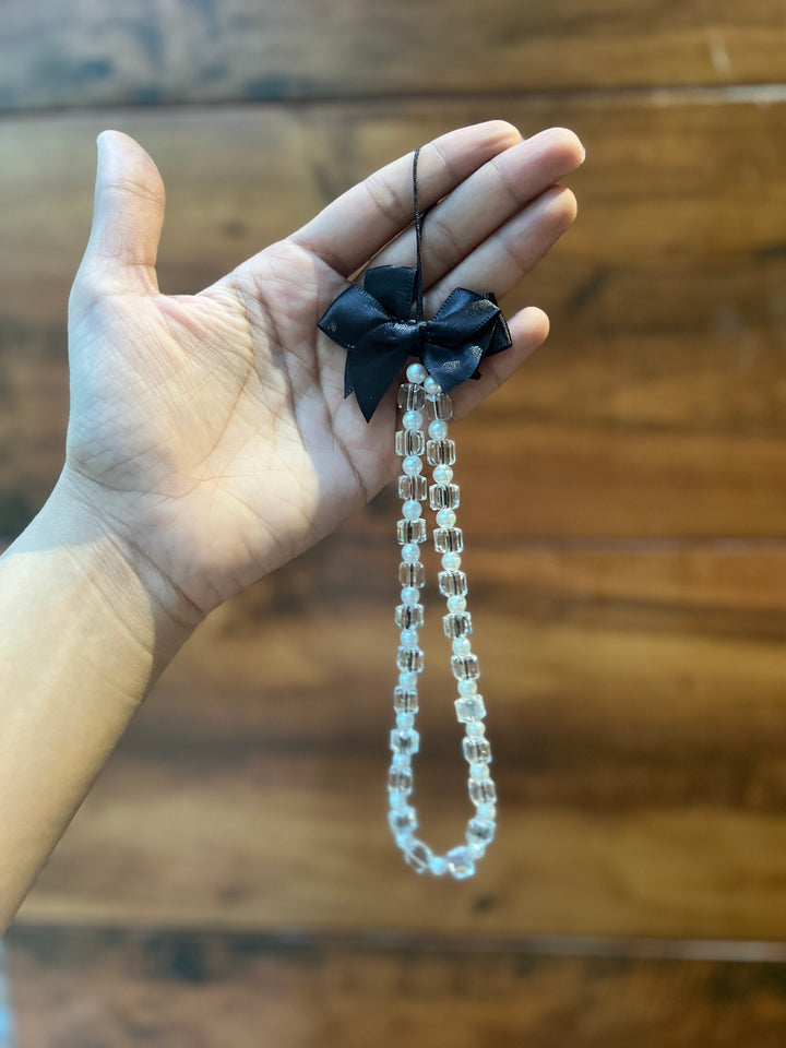 Elegant Black Bow Phone Charm with Crystal Beads – Stylish Wrist Strap Accessory