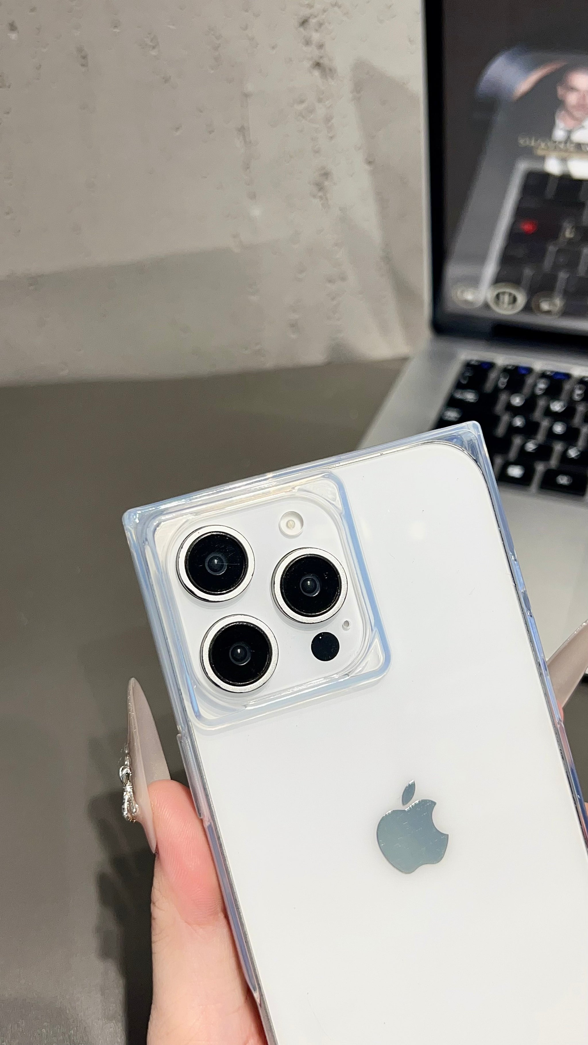 Transparent Clear Phone Case – Slim, Protective & Minimal Design