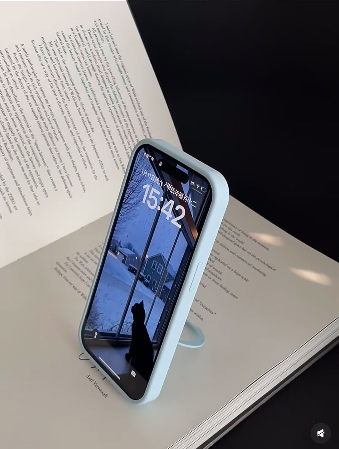 💎 Minimalist MagSafe Kickstand Phone Case – Sky Blue