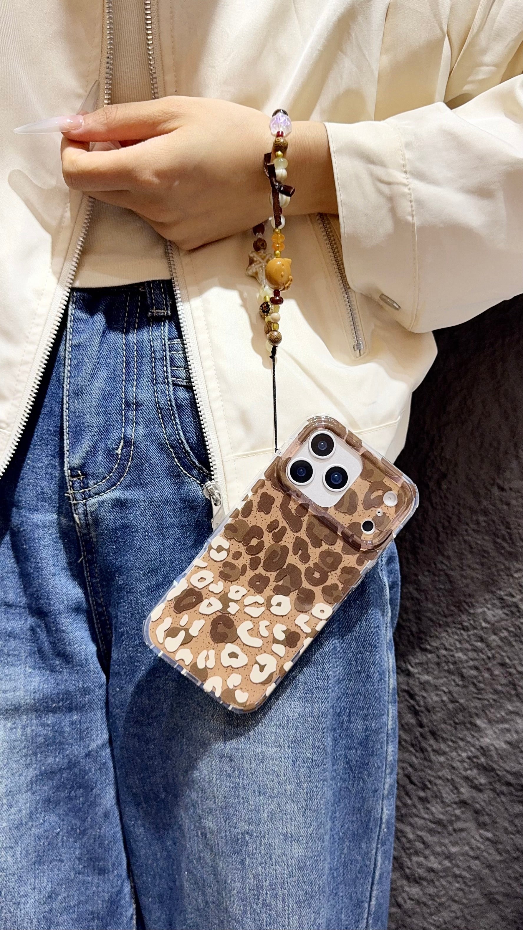 Leopard Print Phone Case – Stylish Brown Animal Pattern Cover