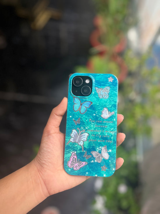Elegant Glossy Butterfly Phone Case with Bracelet Charm – Protective & Stylish