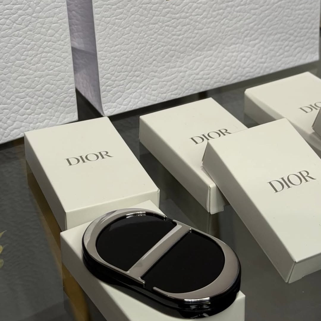 Luxe Mirror Grip Phone Holder