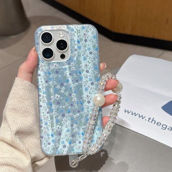 Fresh Blue Flower iPhone Case – Cute Nature Print with Gloss Touch & Trendy Look