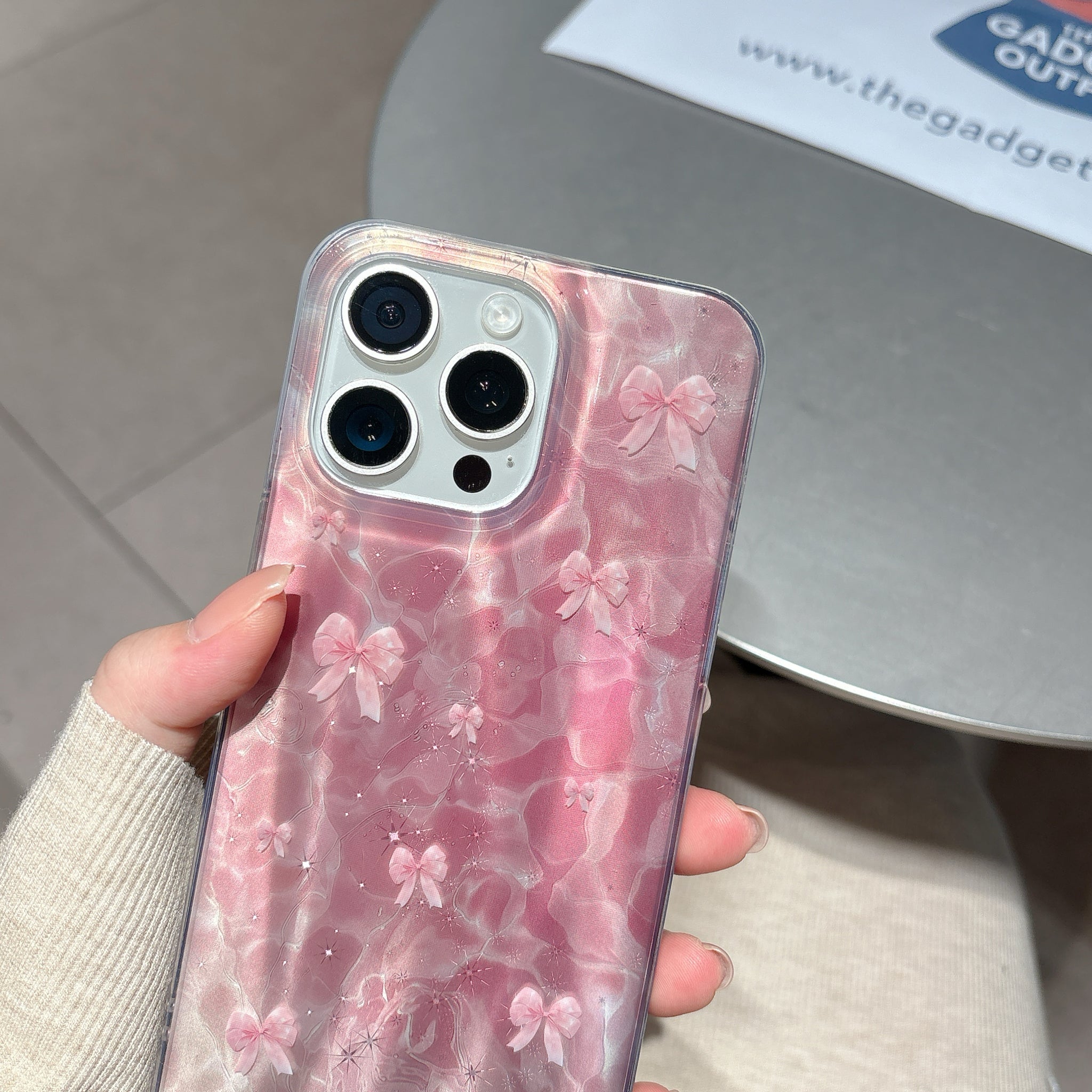Glossy Pink Bow Wave Case – Shiny Cute iPhone Cover with Soft Glow