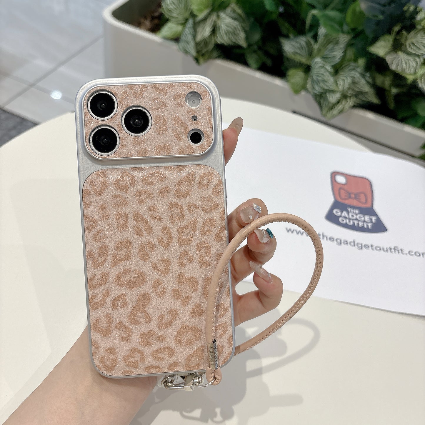 Blush Safari Sparkle iPhone Case with Matching Wrist Strap – Chic Glitter Leopard Design