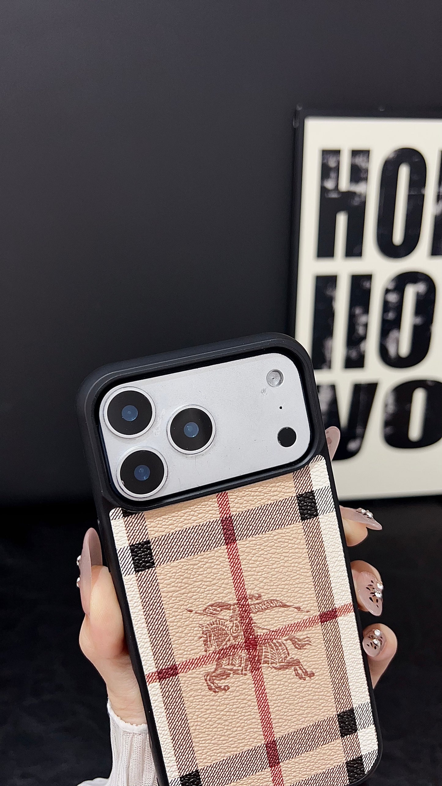 Classic Checkered Leather iPhone Case – Vintage Plaid Pattern Protective Cover with Box