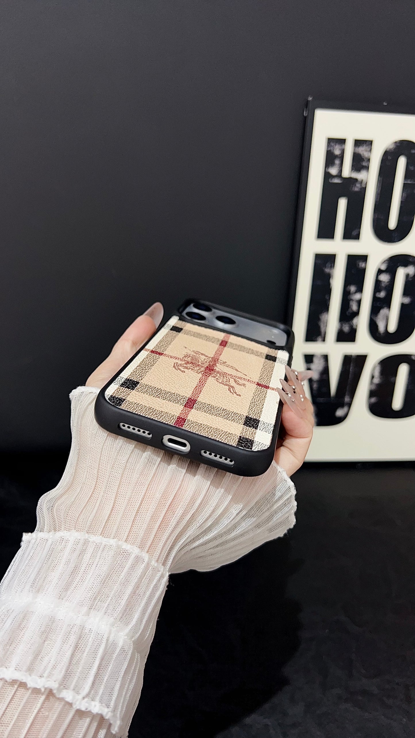 Classic Checkered Leather iPhone Case – Vintage Plaid Pattern Protective Cover with Box