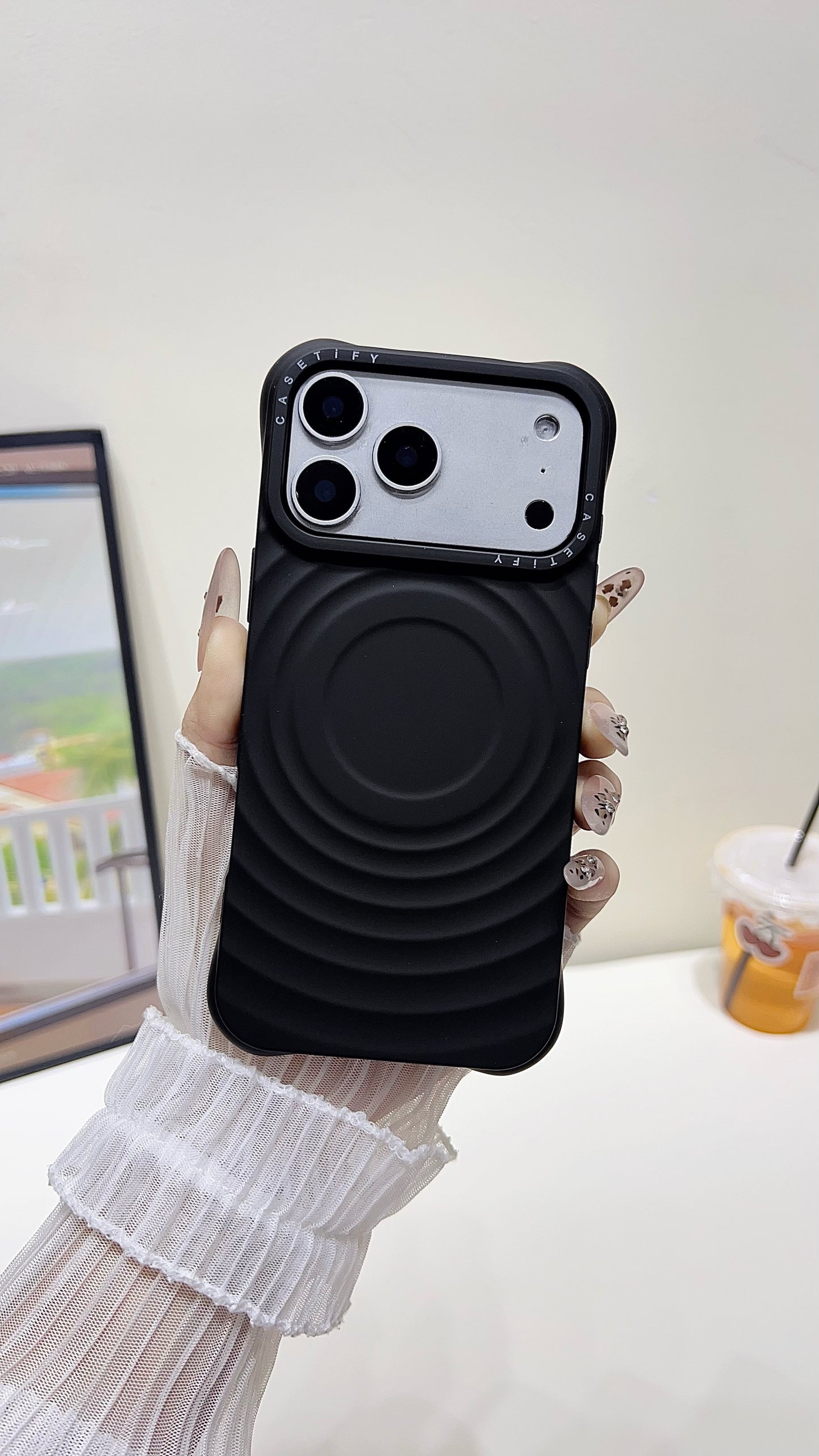 Wave Pattern MagSafe iPhone Case – Chic Minimal Design with Camera Protection