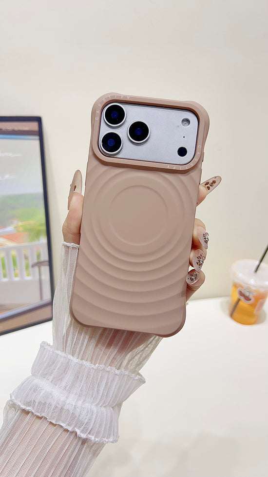 Wave Pattern MagSafe iPhone Case – Chic Minimal Design with Camera Protection