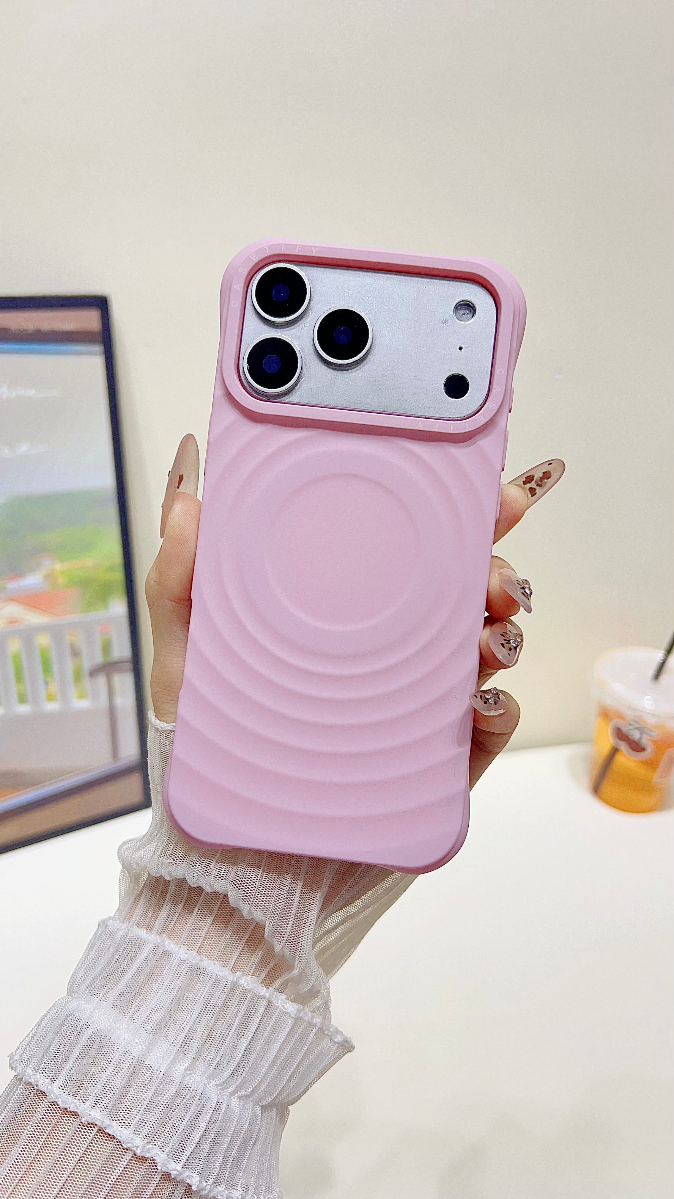 Wave Pattern MagSafe iPhone Case – Chic Minimal Design with Camera Protection