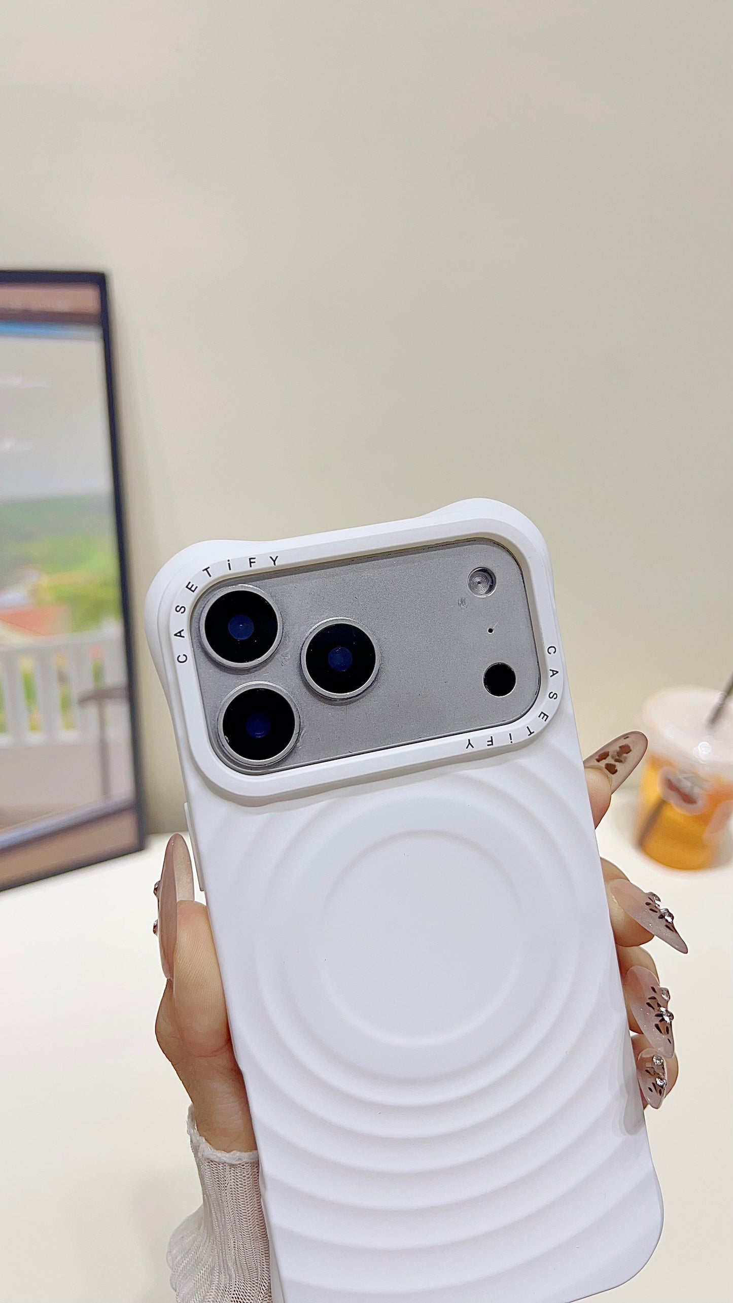 Wave Pattern MagSafe iPhone Case – Chic Minimal Design with Camera Protection