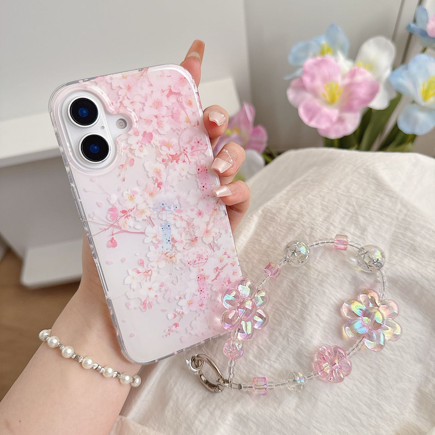 Japanese Sakura Bloom case with pendant Charm